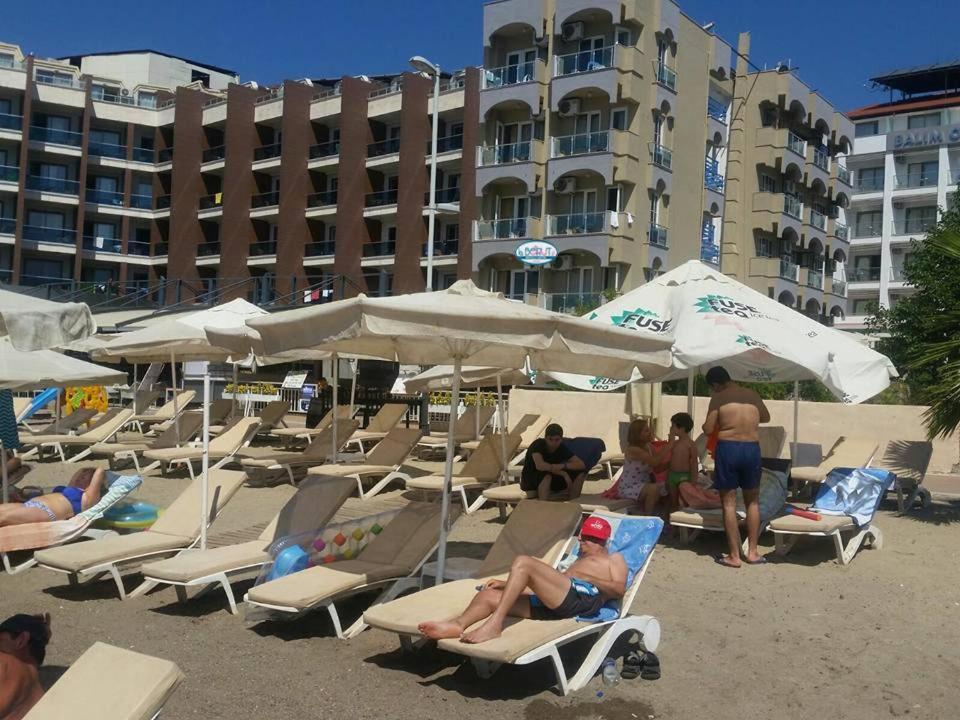 La Beirut Beach Hotel มาร์มาริส ภายนอก รูปภาพ